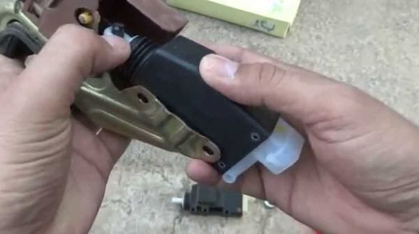 Ремонт дверных замков г. Ижевск